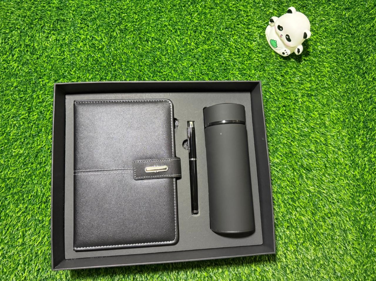 Premium Executive Corporate Gift Set – PU Leather Notebook, Vacuum Flask & Metal Pen (Black)